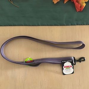 NWT Kong Ultra Durable Traffic Leash - Violet